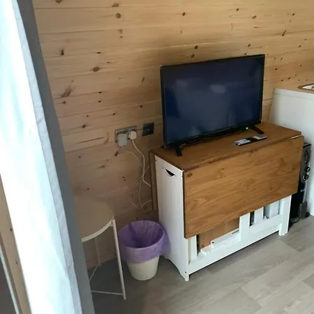 Κάμπινγκ The Burrow - Sleeps 4 *