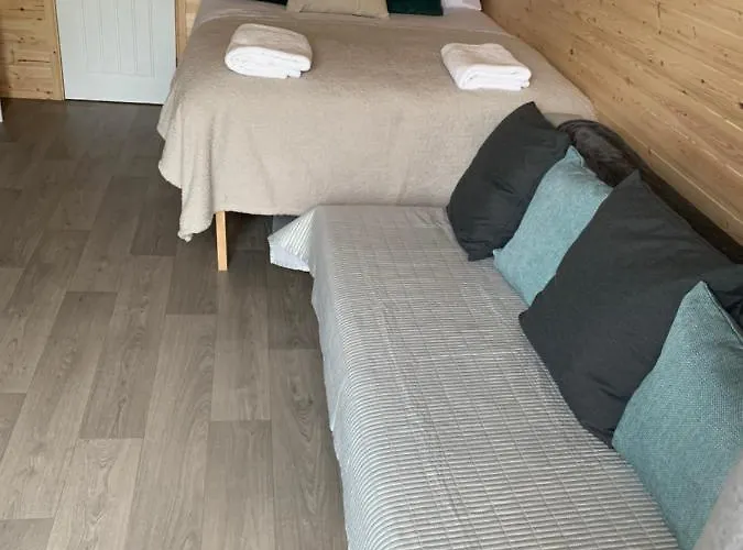 The Burrow - Sleeps 4 *