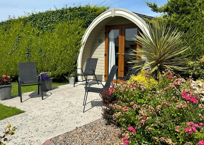 אתר קמפינג The Burrow - Sleeps 4 Burnfoot